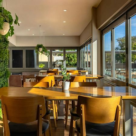 Отель Courtyard By Marriott Дарвин Экстерьер фото