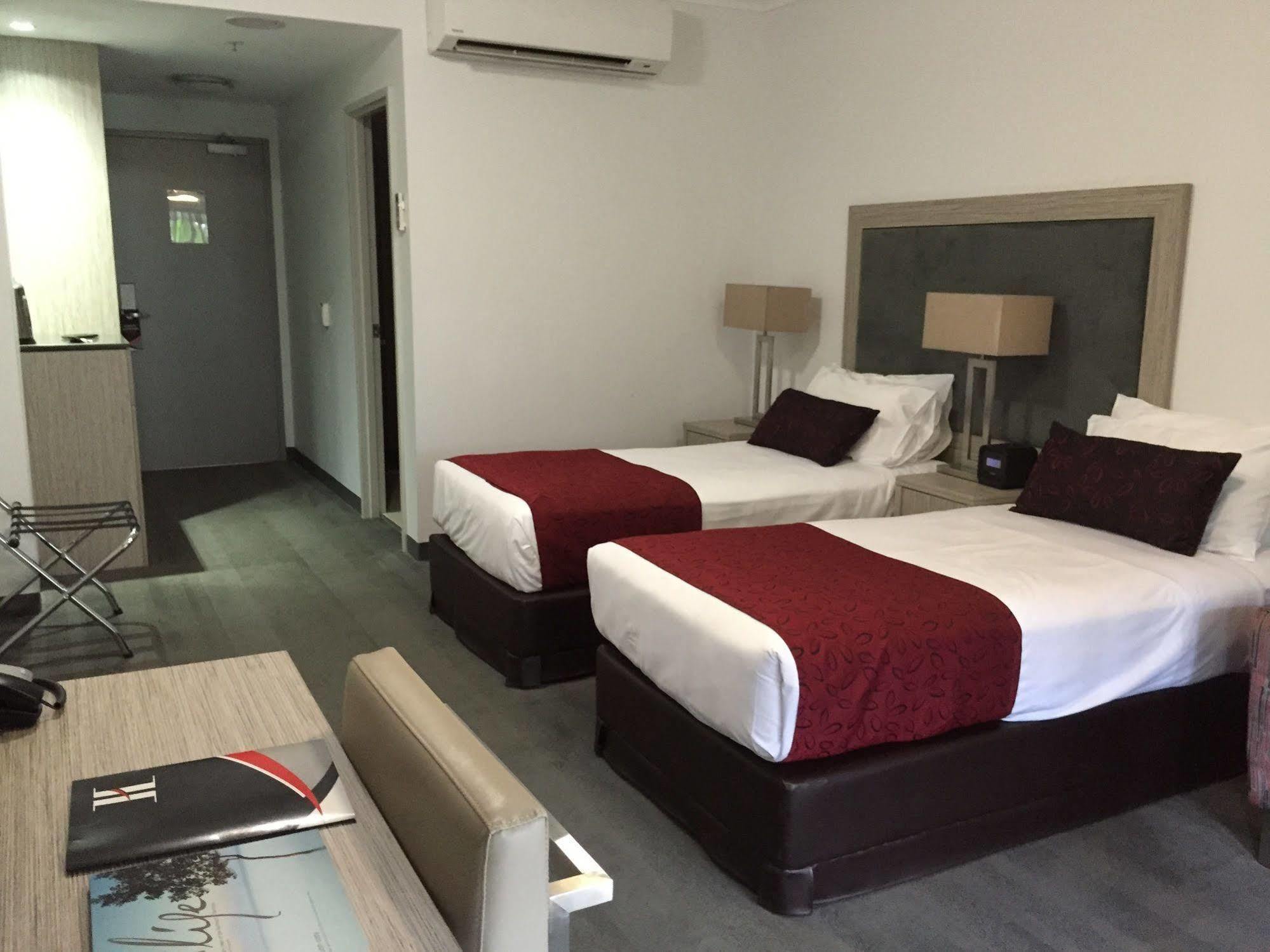 Отель Courtyard By Marriott Дарвин Экстерьер фото
