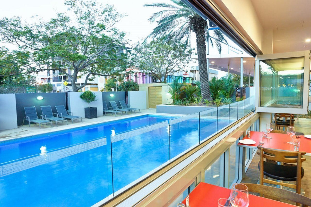 Отель Courtyard By Marriott Дарвин Экстерьер фото
